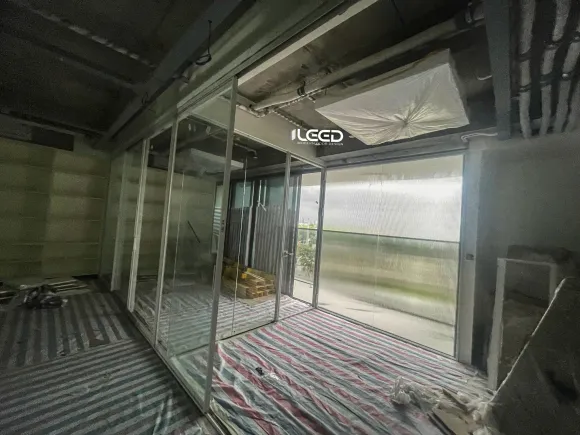 Hoàn thiện cửa kính Slim vuông góc cho chung cư Quận 7 