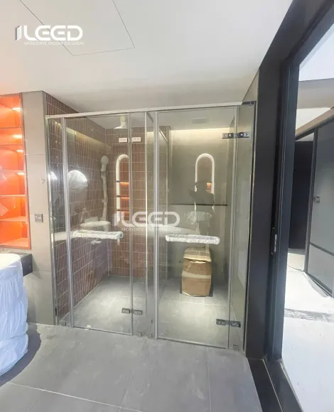 Hoàn thiện cửa kính Slim vuông góc cho chung cư Quận 7 