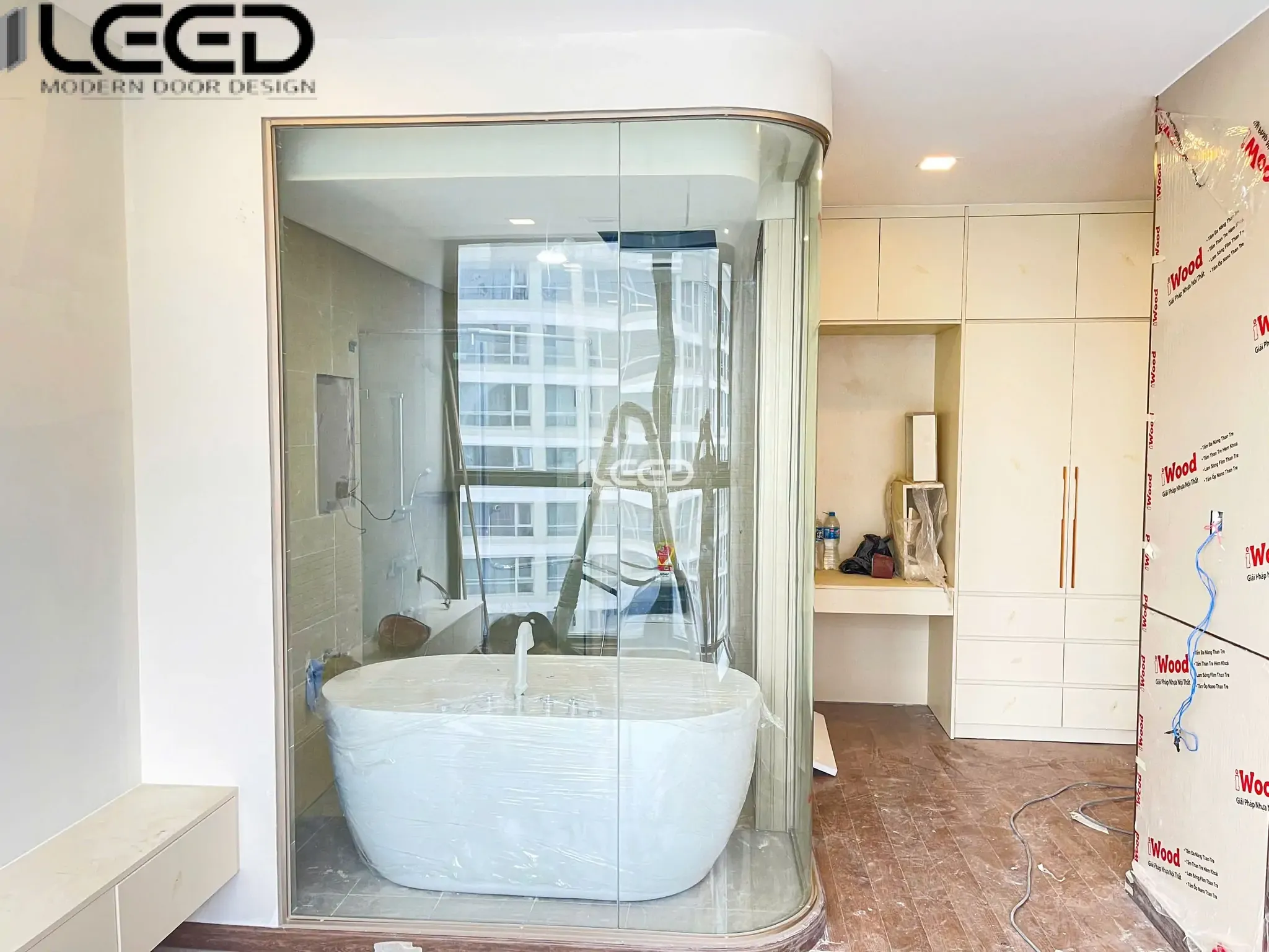 Cửa kính cabin phòng tắm