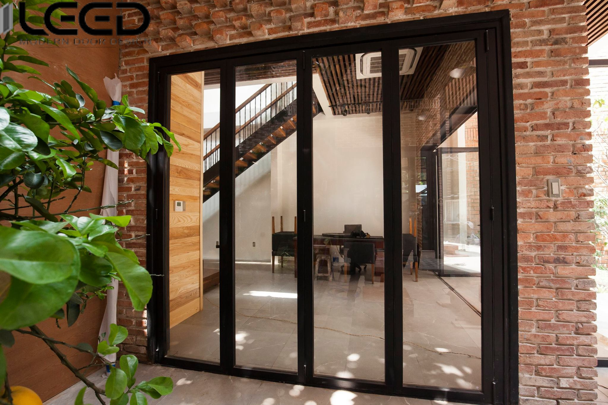 cửa trượt 4 cánh